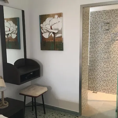Nazos 1 Hotel